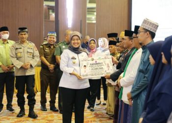 Wakil Gubernur Chusnunia  Hadiri Peringatan Hari Santri Nasional Tahun 2022