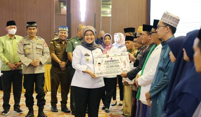 Wakil Gubernur Chusnunia  Hadiri Peringatan Hari Santri Nasional Tahun 2022