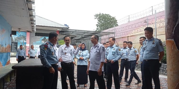 Kanwil Kemenkum HAM Lampung Tinjau Pelaksanan Pelayanan Publik di Lapas Kelas II A Kotabumi