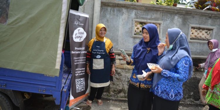 Teras Senja LKS Apik Mandiri Roadshow ke Berbagai Pasar dan Puskesmas di Bandar Lampung