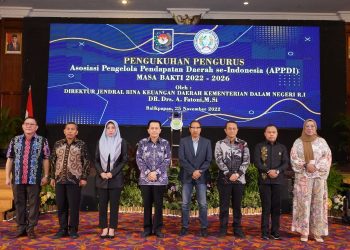 Dirjen Bina Keuangan Daerah Kukuhkan Asosiasi Pengelola Pendapatan Daerah se-Indonesia