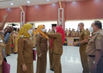 351 PNS Pemkot Bandar Lampug Terima SK Kenaikan Pangkat