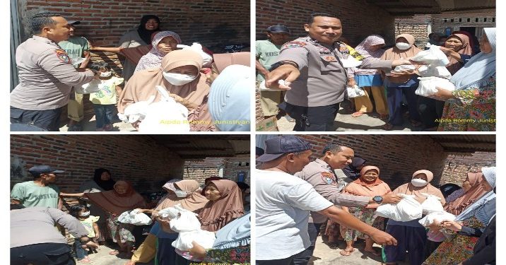Jumat Berkah, Aipda Rommy Beri Sembako Kepada Warga Sepang Jaya