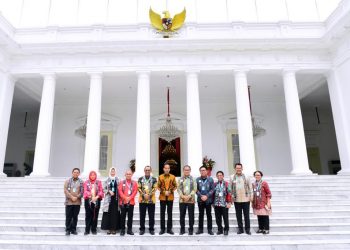 Walikota Eva Dwiana Bersama Presiden Jokowi Hadiri Kompas 100 CEO Forum ke -13