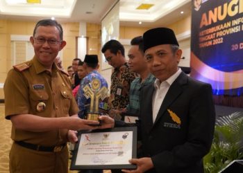 ITERA Raih Penghargaan Kampus Peduli Keterbukaan Informasi Publik KI Lampung