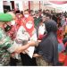 Walikota Bandar Lampung Kembali Bagikan Beras Kepada Warga Kurang Mampu