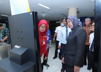 Rektor Unila Lusmeilia Tinjau Fasilitas Sentral di Kampus