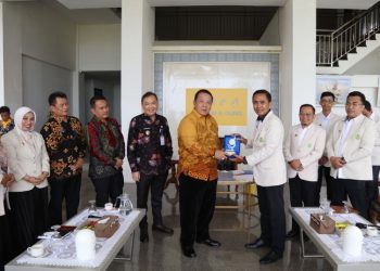 Gubernur Arinal Dukung DPW Patelki Lampung Tingkatkan Kualitas Teknologi Laboratorium Medik