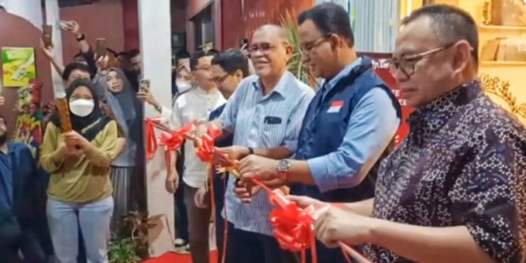 Anies Baswedan Resmikan Kafe Pedjuang, Tempat Nongkrongnya Para Pejuang Muda