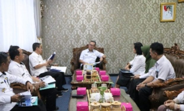 Sekdaprov Lampung Terima Hasil Long Form Sensus Penduduk 2020 (SP2020)