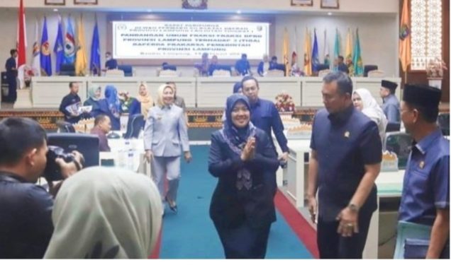 Ajukan 3 Raperda, Wagub Chusnunia  Dengarkan Pandangan Umum Fraksi  DPRD Lampung