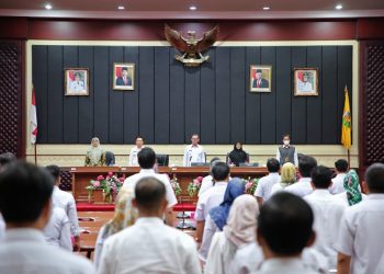 Sekdaprov Fahrizal Pimpin Rapat Pelaksanaan APBD 2023