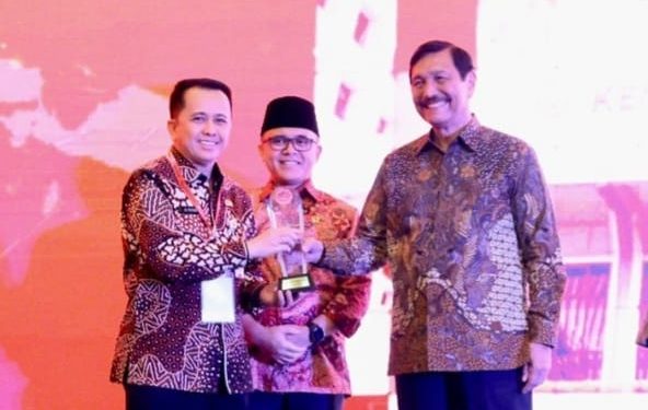 Perkuat Kebijakan SPBE, Kemendagri Terima Penghargaan Digital Government Award 2023