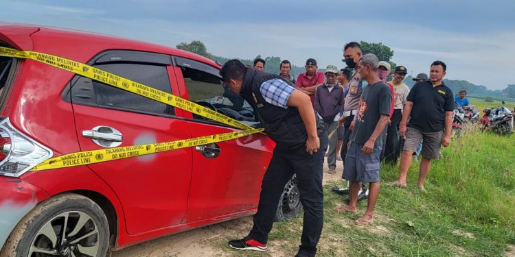Mobil Penuh Bekas Tembakan Ditemukan Warga Di Pesawahan Desa Rejomulyo