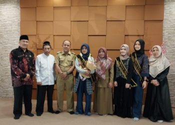 Pulang Belajar dari Jepang, Siswa SMA Al Kautsar Disambut di Sekolah 