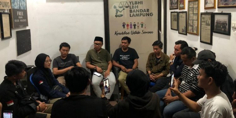 LBH Bandar Lampung Kecam Sikap Brutal Aparat Saat Demo Cabut UU Ciptaker
