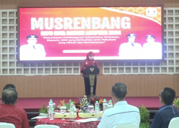 Turunkan Angka Pengangguran, Walikota Eva Permudah Perizinan Usaha  & Siap Promosikan Produk Lampung