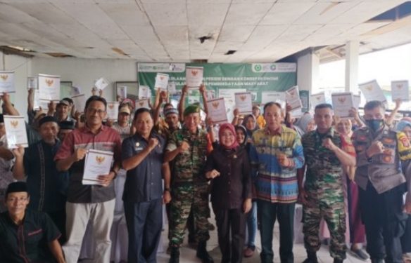 Politisi PDIP Kostiana Gelar Sosperda Rembug Desa di Pulau Pasaran