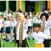 Ibu Negara Bermain Permainan Rakyat Bersama Anak-Anak di SDN 2 Rawalaut  Bandar Lampung