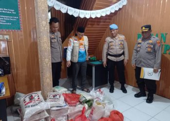 285 Personil Polres Lampung Barat Zakat Fitrah di Baznas