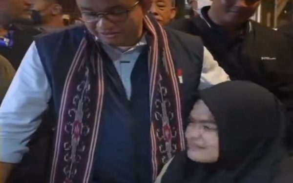 Berdialog Dengan Mahasiswi Politeknik Pontianak, Anies Berkelakar tentang Skripsi yang Bagus