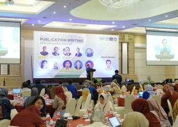 Tingkatkan Publikasi Dosen, Tim HETI Unila Gelar Scientific Publication Writing