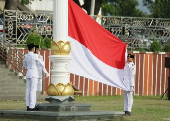 Pemprov Lampung Gelar Upacara Peringati Hari Pendidikan Nasional di Lapangan Korpri