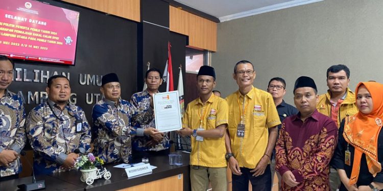 Dipimpin Fiki Juliantara,  45 Bacaleg Partai Hanura Daftar ke KPUD Lampung  Utara