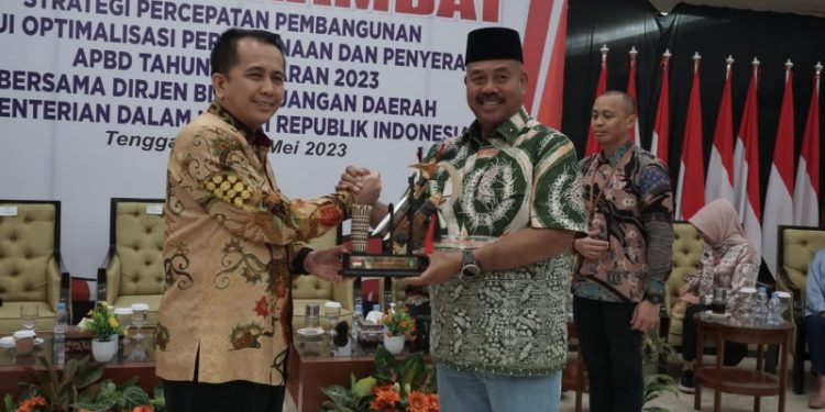 Tim Kemendagri Monev Realisasi APBD dan Penanganan Inflasi ke Kutai Kartanegara