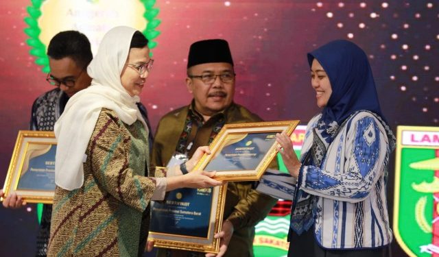Pemprov Lampung Raih Anugerah Adinata Syariah 2023 Kategori Ekonomi Hijau Dan Berkelanjutan