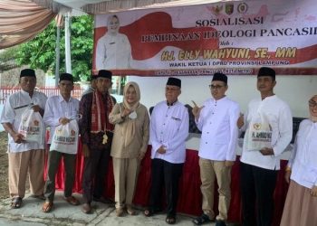 Elly Wahyuni dan DPC Gerindra Metro Buka Puasa Bersama