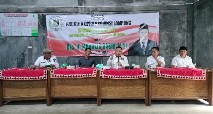 Mukhlis Basri Serap Aspirasi Warga Pekon Talagening Tanggamus