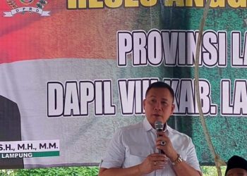 Jalan Kabupaten Dikeluhkan, Politisi PKB Nover Janji Perjuangkan Jadi Jalan Provinsi