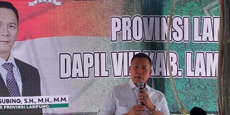 Jalan Kabupaten Dikeluhkan, Politisi PKB Nover Janji Perjuangkan Jadi Jalan Provinsi