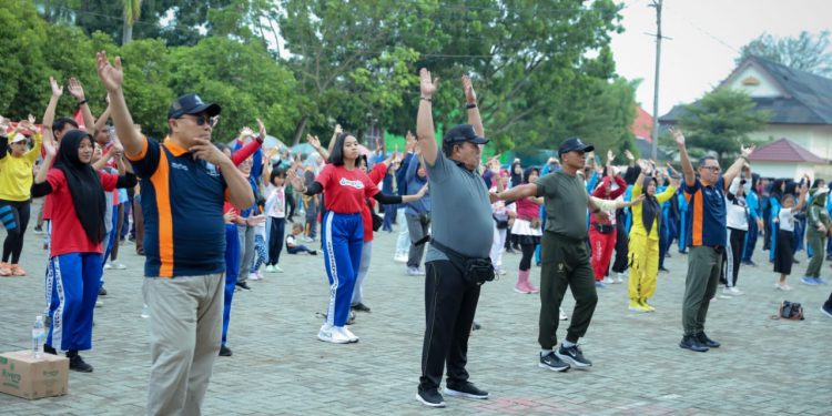 Gubernur Arinal Ikuti Senam Bersama dalam Rangka Harkonas 2023