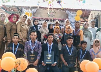 PKBM Pesona Pulau Tegal Luluskan 28 Siswa Kesetaraan, 2 Siswa Dapat Beasiswa PTBA Tarahan