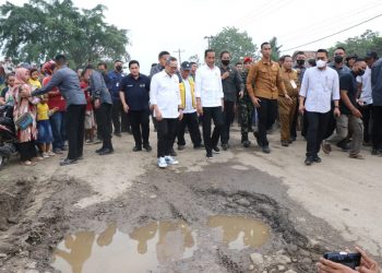 Percepatan Peningkatan Konektifitas Jalan Daerah, Presiden Joko Widodo Tinjau Ruas Jalan Di Provinsi Lampung