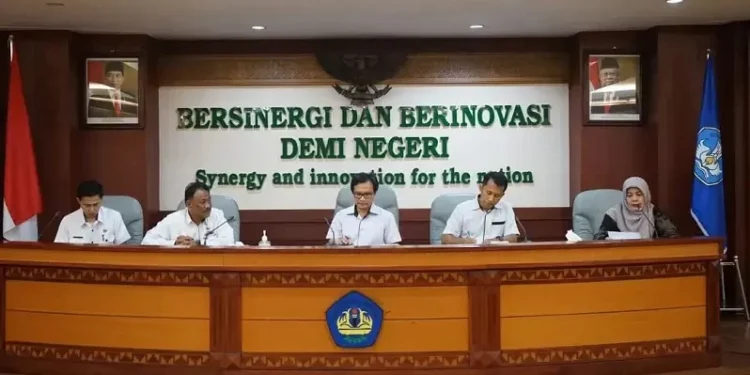 Plt Sekda Kota Bandar Lampung Ikuti Rapat Persiapan Hardiknas Unila Be Strong