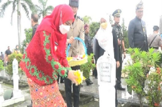 Penghargaan Kepada Pejuang Bandar Lampung, Pemkot Gelar Upacara dan Tabur Bunga