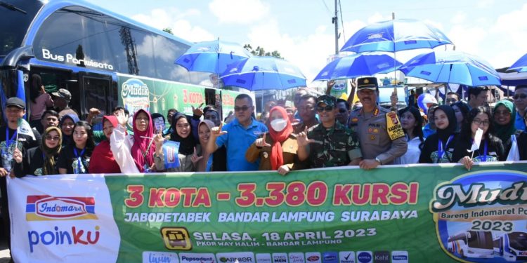 Walikota Eva Dwiana lepas Peserta Mudik Gratis Tujuan Jogya-Solo