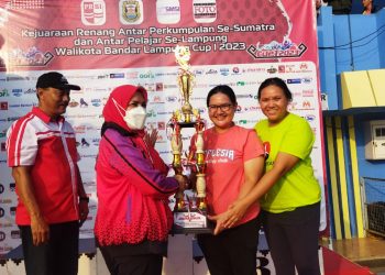 Tutup Kejuaraan Renang Pelajar Se-Sumatera, Walikota Eva Berharap Bisa Menjadi Program Mencari  Bibit t atlet