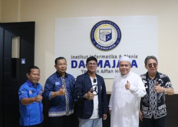 Andika “Babang Tamvan” Kangen Band Resmi Menjadi Mahasiswa IIB Darmajaya