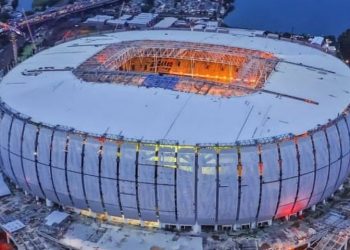 JIS, Antara Urusan Olahraga, Bisnis dan Politik