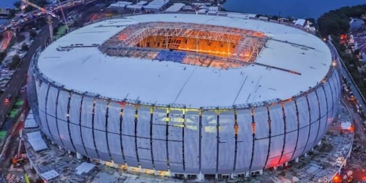 JIS, Antara Urusan Olahraga, Bisnis dan Politik