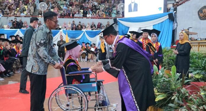 Unila Kembali Luluskan 1.221 Sarjana Baru