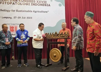 Gubernur  Arinal Buka Seminar Ilmiah dan Kongres XXVII Perhimpunan Fitopatologi Indonesia