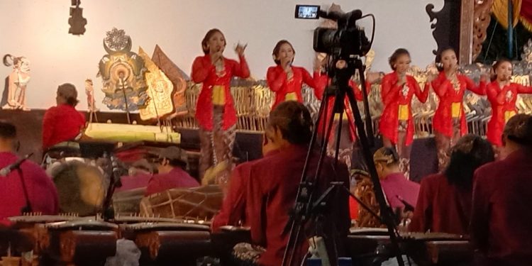 Kresna Gugah dan Sosok Pemimpin Terbaik