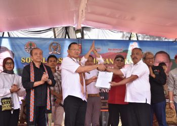70 Tahun Dalam Penantian, Ketua Komisi lV DPR RI Sudin Terbitkan Surat Pelepasan Register 45 di Sukapura