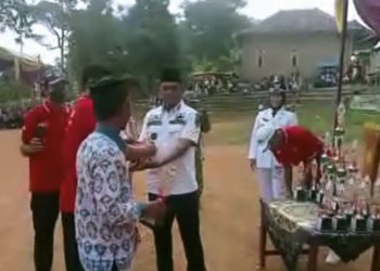 Pekon Napal Gelar Upacara Bendera Peringati HUT RI Ke-78 di Pematang Nebak