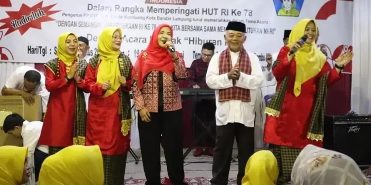Walikota Eva Dwiana Hadiri Puncak Peringatan HUT RI Ke-78 di Bambu Kuning Trade Center